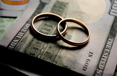 My spouse is withholding funds, how can I afford divorce expenses?