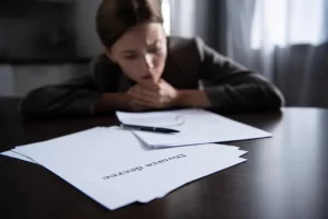 Divorce_Woman_Lawyers_DSM